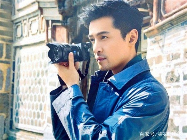 “灵魂摄影师”，胡歌作品上《华夏杂志》，周润发照片拍出318万