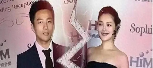 大S吴佩慈正面交锋婚姻暗战揭娱乐圈竞争真相
