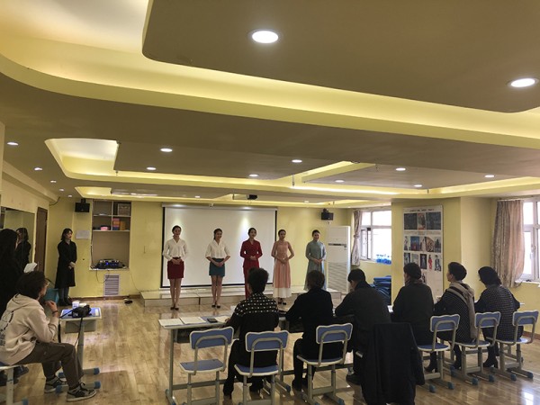 服装表演
