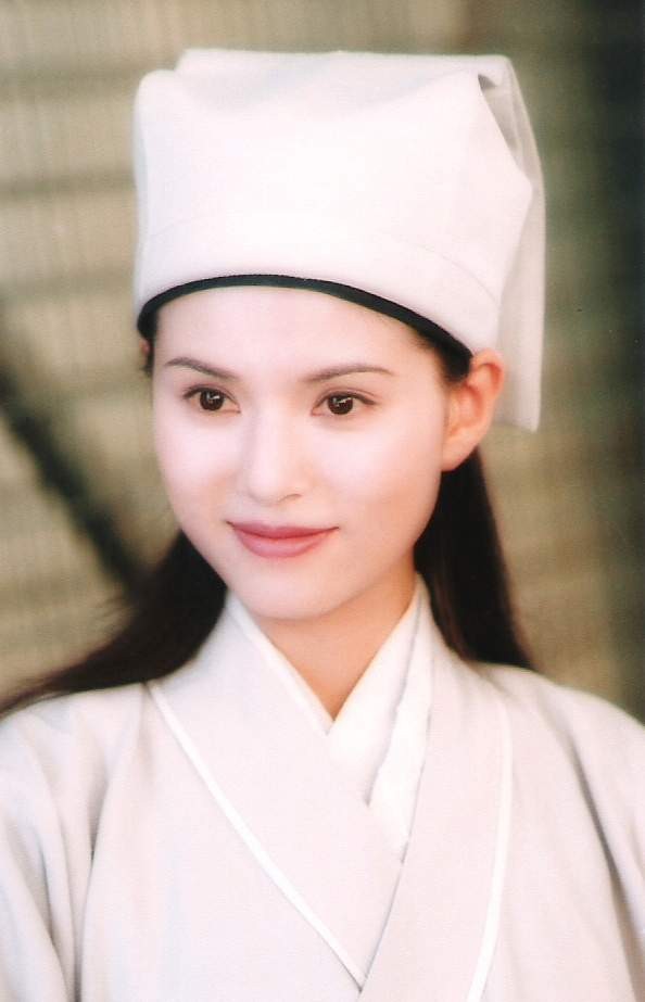 回顾2004年明星闪耀年华的璀璨时刻