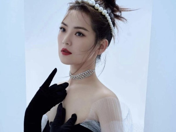 国潮音乐盛典落幕圆满落幕,斯琴高丽获最受欢迎女歌手荣誉