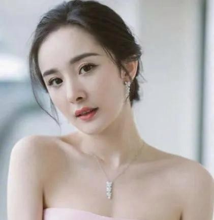 杨幂：多才多艺的演艺界佼佼者