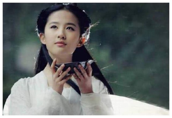 三个版本不同的小龙女,最经典的是李若彤,最惊艳的是谁?
