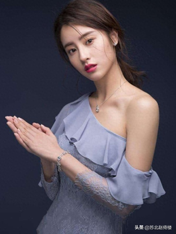 演过小龙女的5位女星，个个仙气十足，你最喜欢谁？