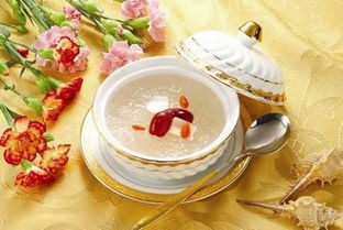 揭秘明星燕窝食谱：一线明星私藏的养颜滋补美食大公开