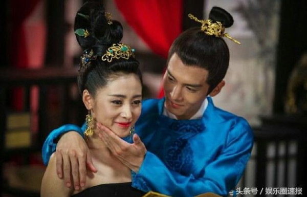 原来李小璐不爱贾乃亮早就暴露，《太子妃升职记》便是证据