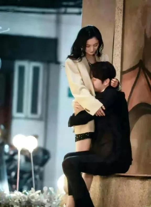 女明星的名场面，杨幂和秦岚的被闹绯闻，魏大勋爱好与大姐姐恋爱