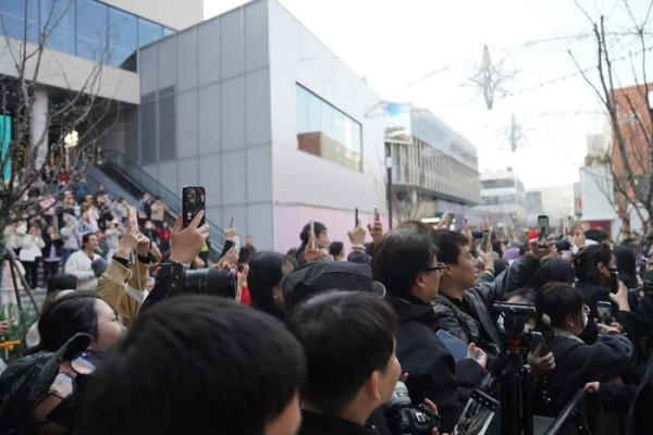 F1赛事燃擎西岸梦中心，明星助阵“第二主场”引爆话题
