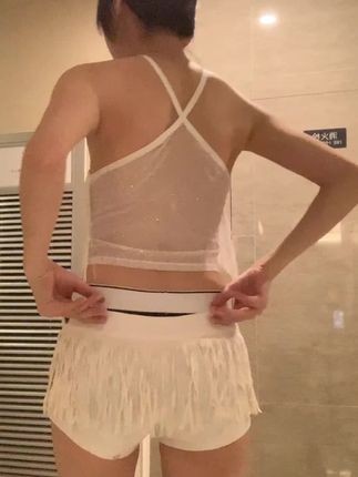 智桃Lucky微密圈作品揭秘健康美体与时尚搭配,抖音博主的独特社交圈