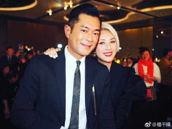 杨千嬅晒出跟古天乐宣萱吴君如的合照 还有55岁的方中信 帅气