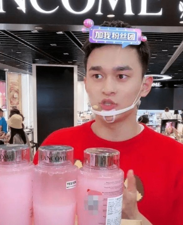 孙杨直播带货2天卖近5000万 体坛流量明星尝试转型