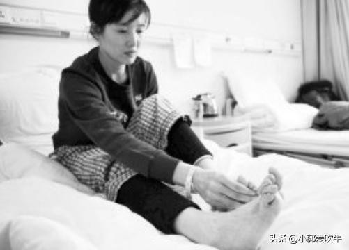 贫困女孩被体育毁掉的一生：退役后伤病缠身，忍痛卖掉16块奖牌