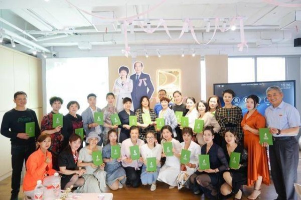 看完关于电影《无名》的真实新闻，碧波庭想聊聊<a style='color:#f10404;' href='https://www.mingxing.cc/ ' target='_blank'>明星</a>如何养生