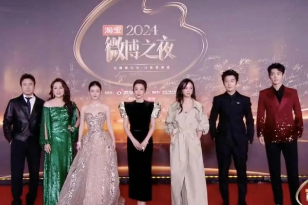 这7位竟然一起倒数第二出...@费鸡师的传媒娱乐的动态