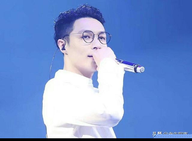企鹅音乐巅峰榜张艺兴被写成孙艺兴，联想之前事情，这有内幕啊