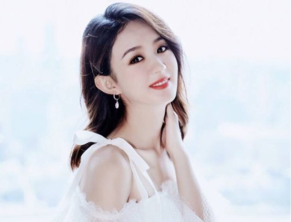 娱乐圈三大“女王”，杨幂赵丽颖靠实力获赞，谢娜独树一帜