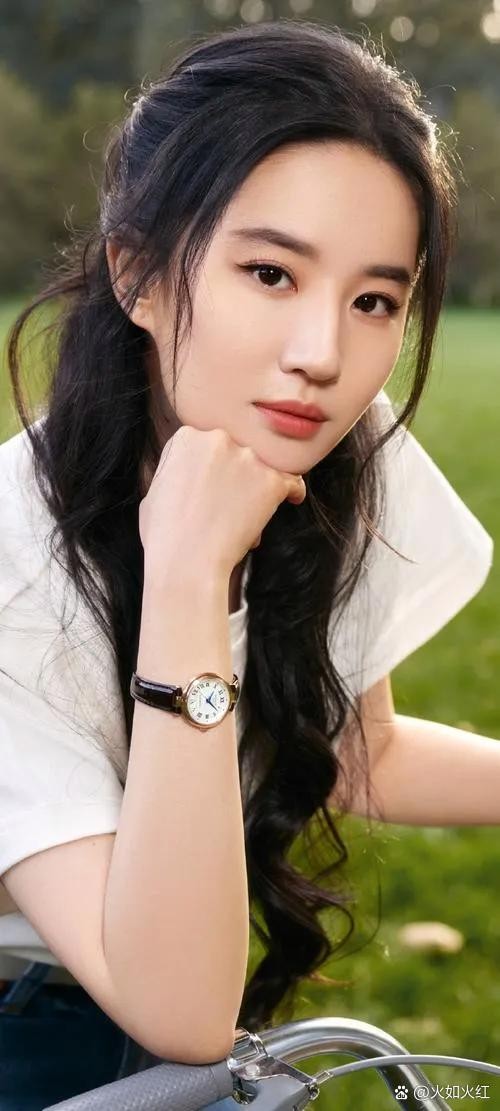 湖北走出来的八位女明星： 一、刘...@火如火红的动态