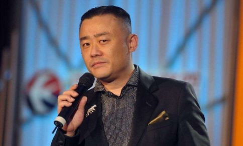 父亲是国家一级演员，母亲是央视主持，她出道多年却始终低调