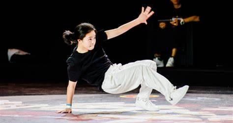中国街舞小孩哥崭露头角 传统文化惊艳全球 他俩跳出新风潮