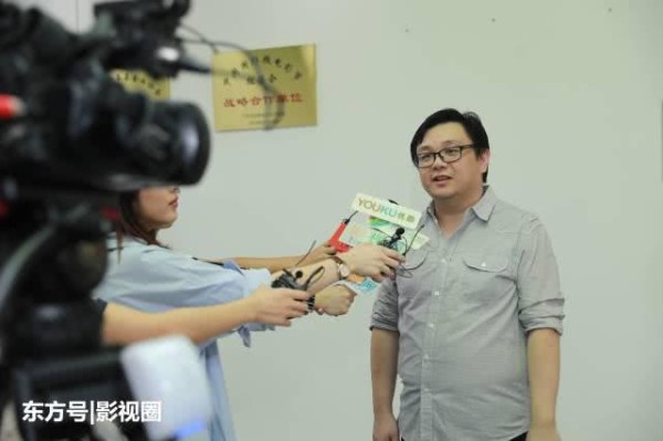 陈霆聪还不到半年又成就了影视圈总部，他经常说我的梦想不是梦