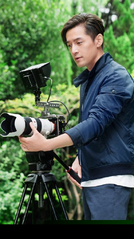 胡歌为什么不演电影？胡歌不演电影竟是因为这车祸？