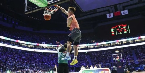 CBA全明星登陆厦门凤凰体育馆！洲明近千平米LED大屏点亮全场！