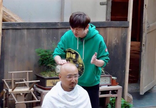 《极限挑战》导演火了！不仅在自己节目出镜还录了《向往的生活》