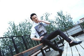 他曾三次换角，孙俪将他捧红，如今他成为当红小花旦