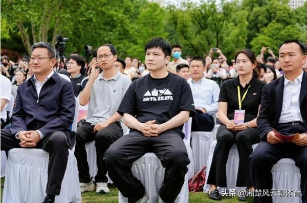 樊振东任上海城市文明大使 荣耀加身续写辉煌