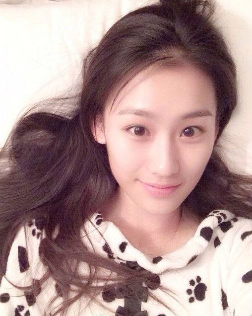 北影校花王婉中神似张柏芝，海量清纯私照揭秘，看看你们喜欢吗？