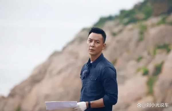 16岁开保时捷，被成龙经纪人发掘，片酬千万却淡泊名利，偏爱日产-有驾