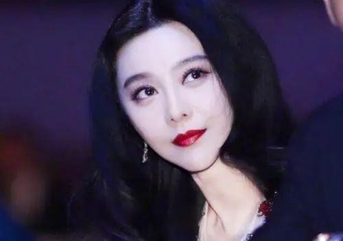 范冰冰：我不需要可怜，圈内被封杀后，在国外投资赚得盆满钵满！