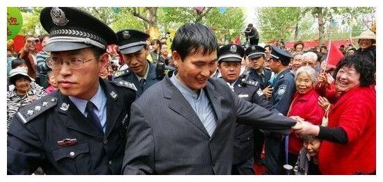 娱乐圈里有哪些明星出行阵势大？