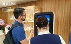 4小时销售破亿！外国人也在冲 顾客提前一晚排队
