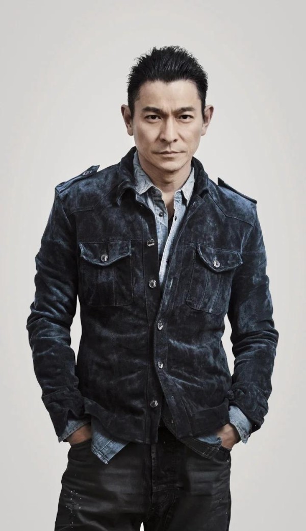 刘德华：音乐与影视的传奇人生