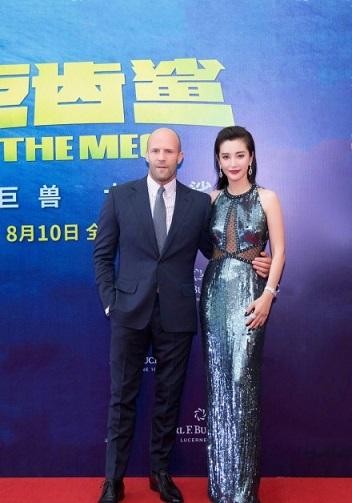赵丽颖不学杨幂当老板却加盟李冰冰的公司，看来要走国际舞台了