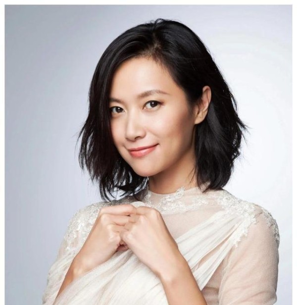 既是女艺人又是女导演,她们的作品哪个更好更受欢迎?