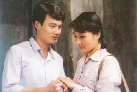 30首经典电视剧歌曲，满满回忆，值得回味~