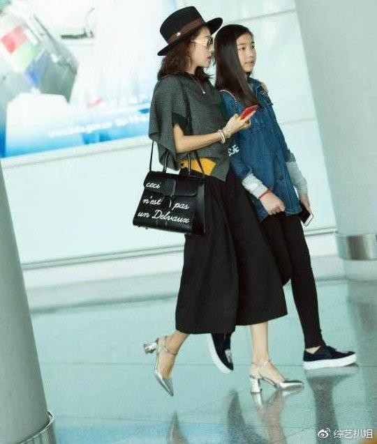 娱乐圈手段最高的后妈，为让继子女屈服孝顺，连书都不准孩子念