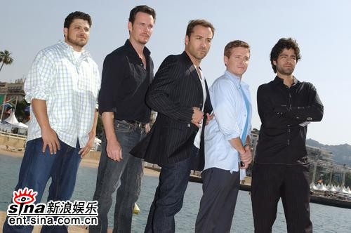组图:《明星伙伴》戛纳发布会型男帅哥齐登场