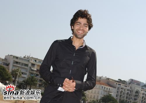 组图:《明星伙伴》戛纳发布会型男帅哥齐登场