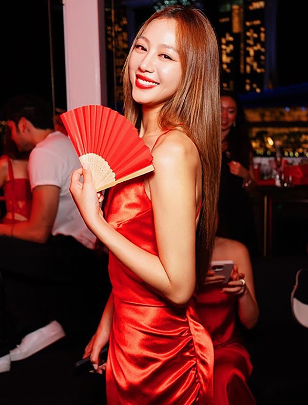 刘怡伶 Tasha Low