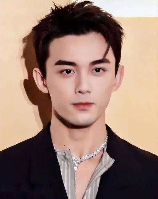你知道娱乐圈哪些男明星的眼睛最好看吗? 第4张