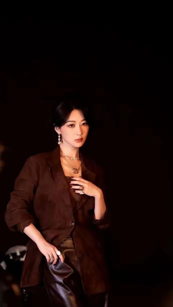 从杨紫到时尚达人：你的美丽蜕变之路！