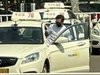 组图：张颂文被网友北京偶遇考科目三 打扮低调严实