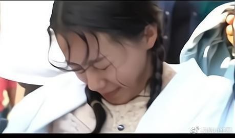 张小斐爆红后：被安排坐C位，代言顶级奢侈品牌，连呼噜也不打了