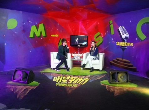 　　主持人：章磊　 嘉宾：尤泓斐
