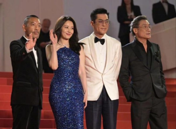 戛纳红毯出圈造型 中国女星闪耀瞬间