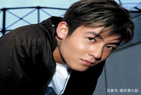 年轻时陈冠希有多受欢迎？他和女明星的这些合照，尽显昔日的辉煌