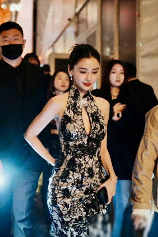 杨颖：亮相时装周旗袍装扮引人关注，憔悴状态引发热议